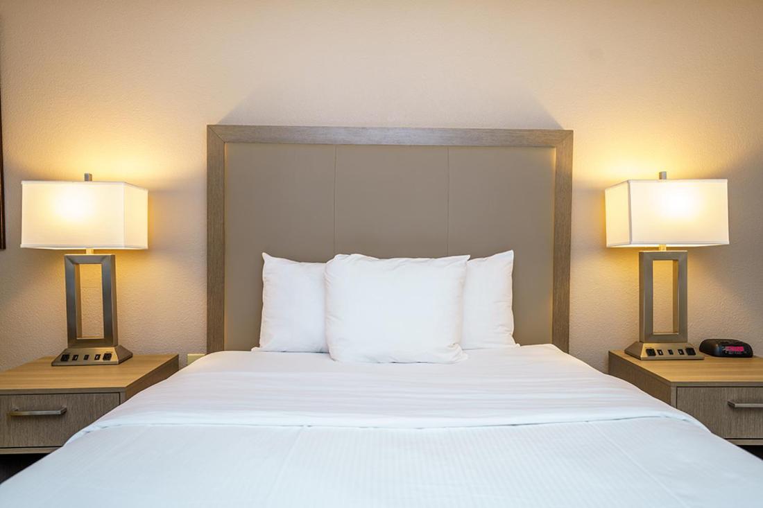 Wingate By Wyndham Brunswick Ga I-95 Hotel Bagian luar foto
