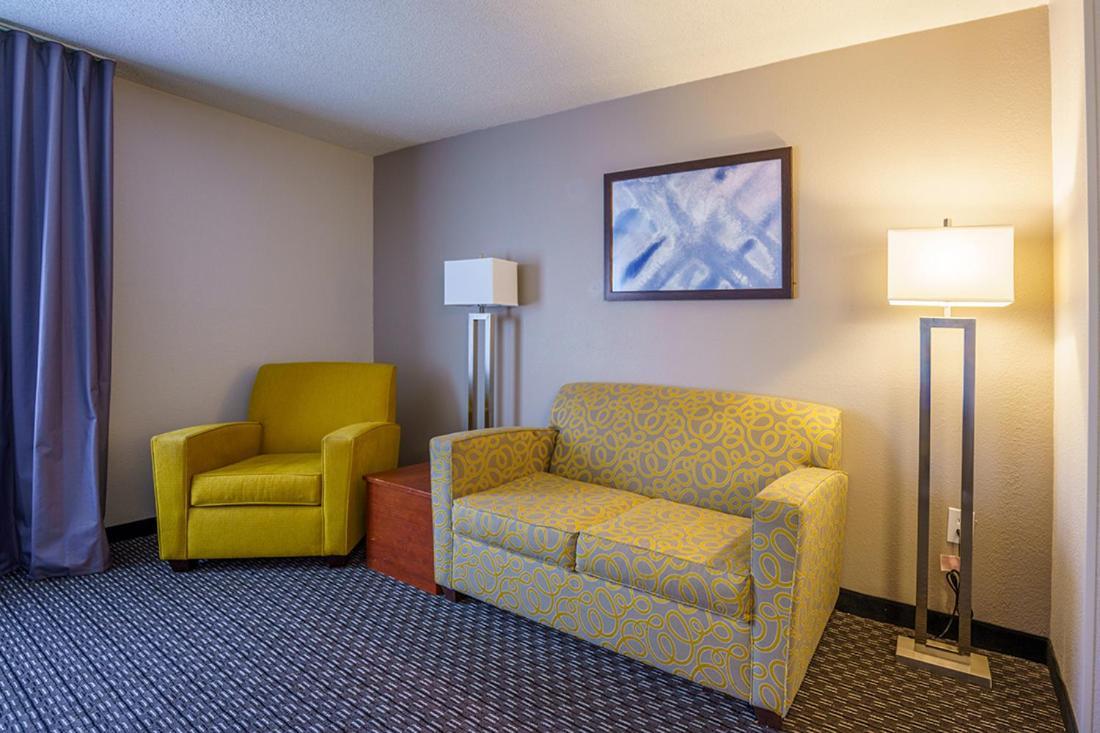 Wingate By Wyndham Brunswick Ga I-95 Hotel Bagian luar foto