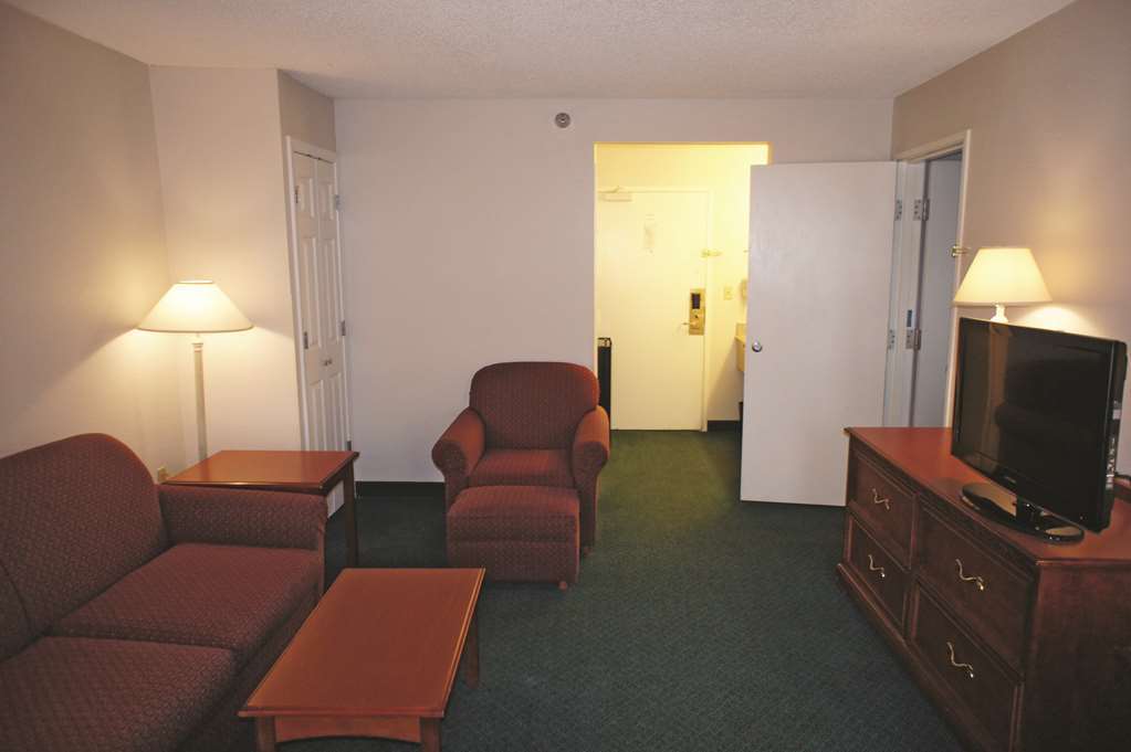 Wingate By Wyndham Brunswick Ga I-95 Hotel Ruang foto